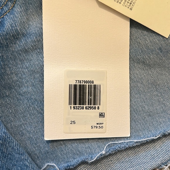 Levi’s Ribcage Shorts Super High Rise - Picture 3 of 4